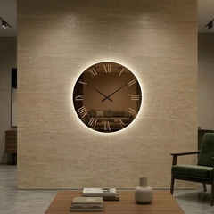 Cosmo – Horloge murale design à chiffres romains rétroéclairés